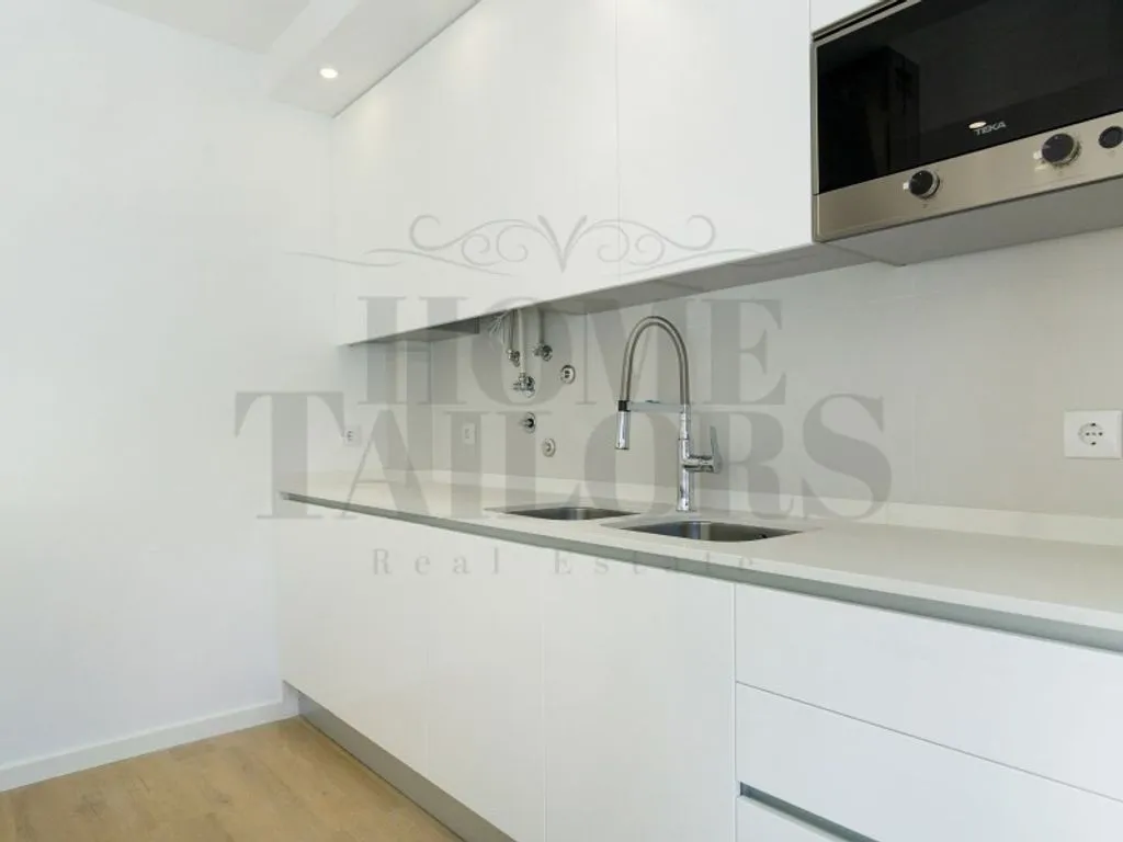 Cuisine - Luxury Villa with Pool in Costa da Caparica