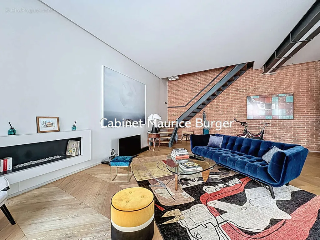 Elutuba - Architectural Loft in 2nd Arrondissement, Paris