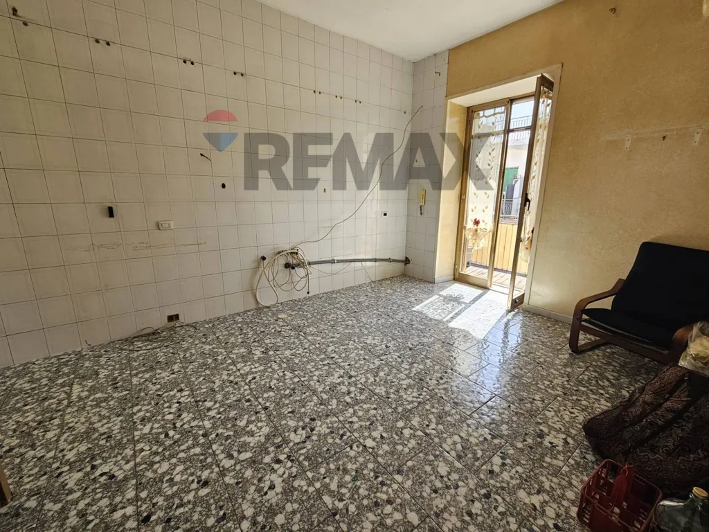 Toad - Three-Bedroom Apartment with Balcony in Afragola