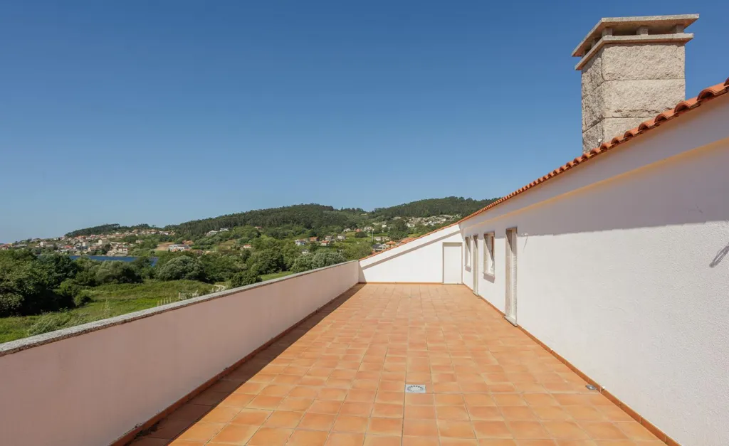 Terrass - New Villa with Sea Views in Poio
