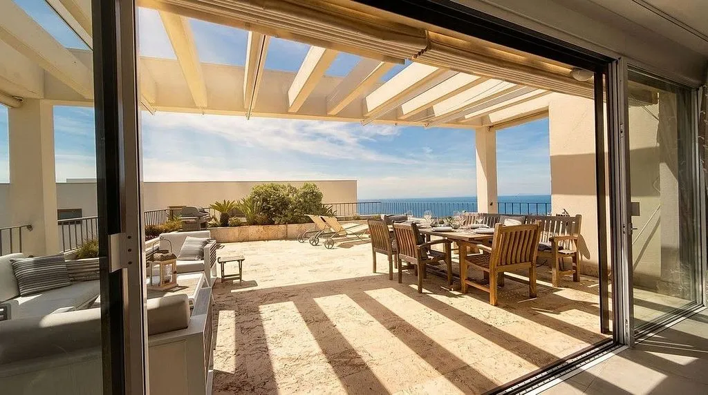 Terrasse - Penthouse with Sea Views in Los Monteros, Marbella