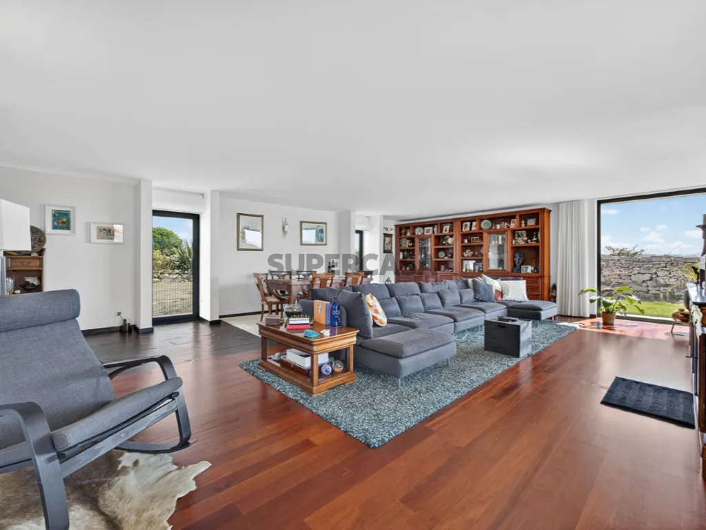 Wohnzimmer - Modern Villa with Industrial Design in Assafora