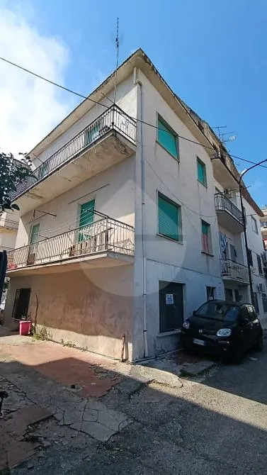 Välivaade - Apartment with Sea View in Scauri Centre