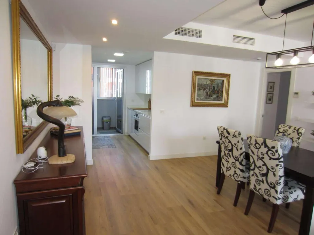 Salle à manger - Apartment with Pool in Fuengirola's Miramar
