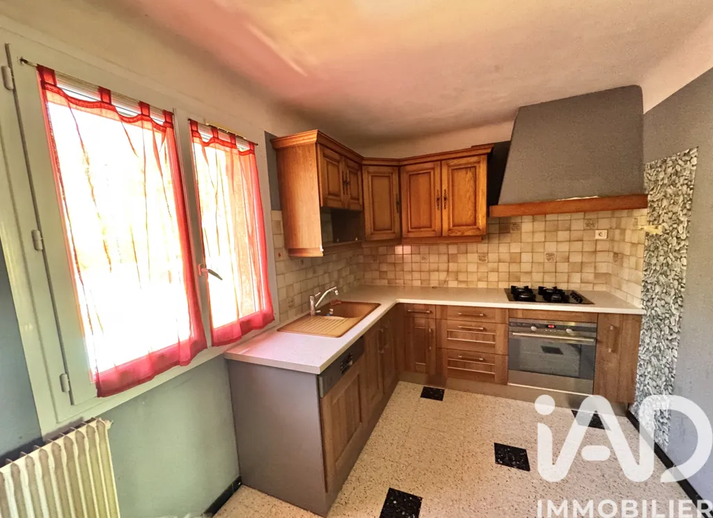 Cuisine - Maison avec Piscine dans Quartier Calme à Rodilhan