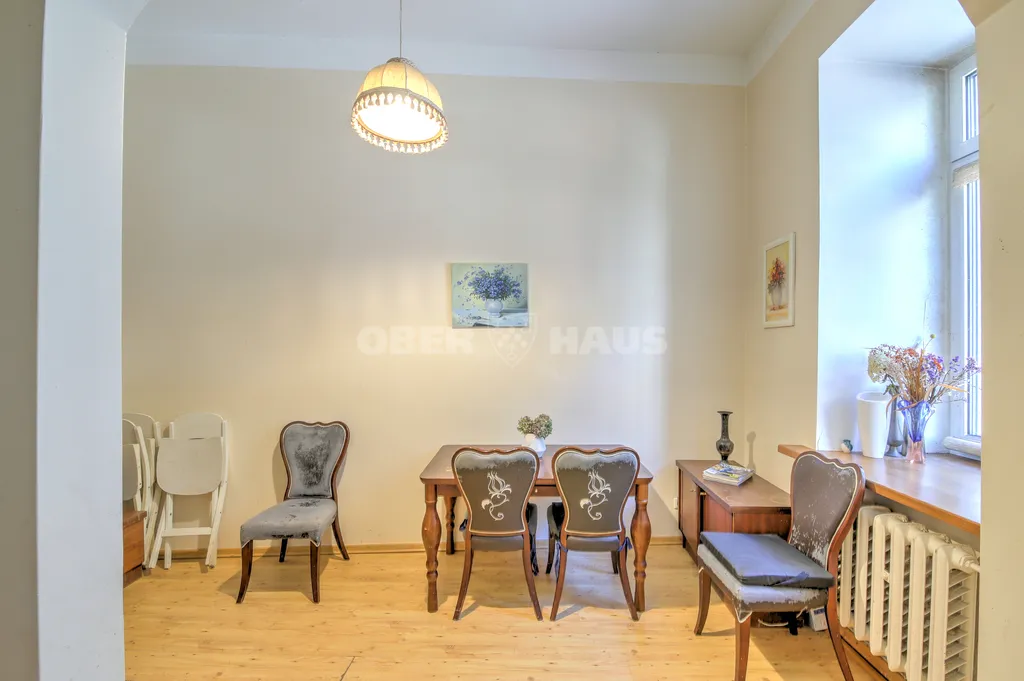 Söögituba - 4-Bedroom Apartment with Traditional Features in Vilnius