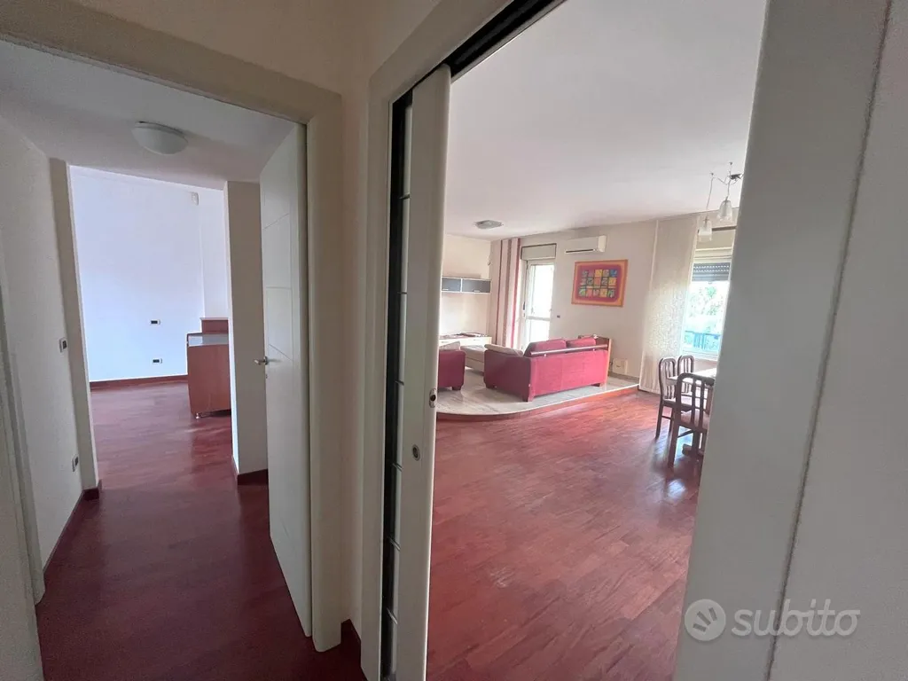 Esik - Rearfitted Apartment with Private Parking in Termoli