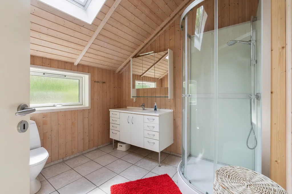 Bagni - Summer House with Garden in Rønde