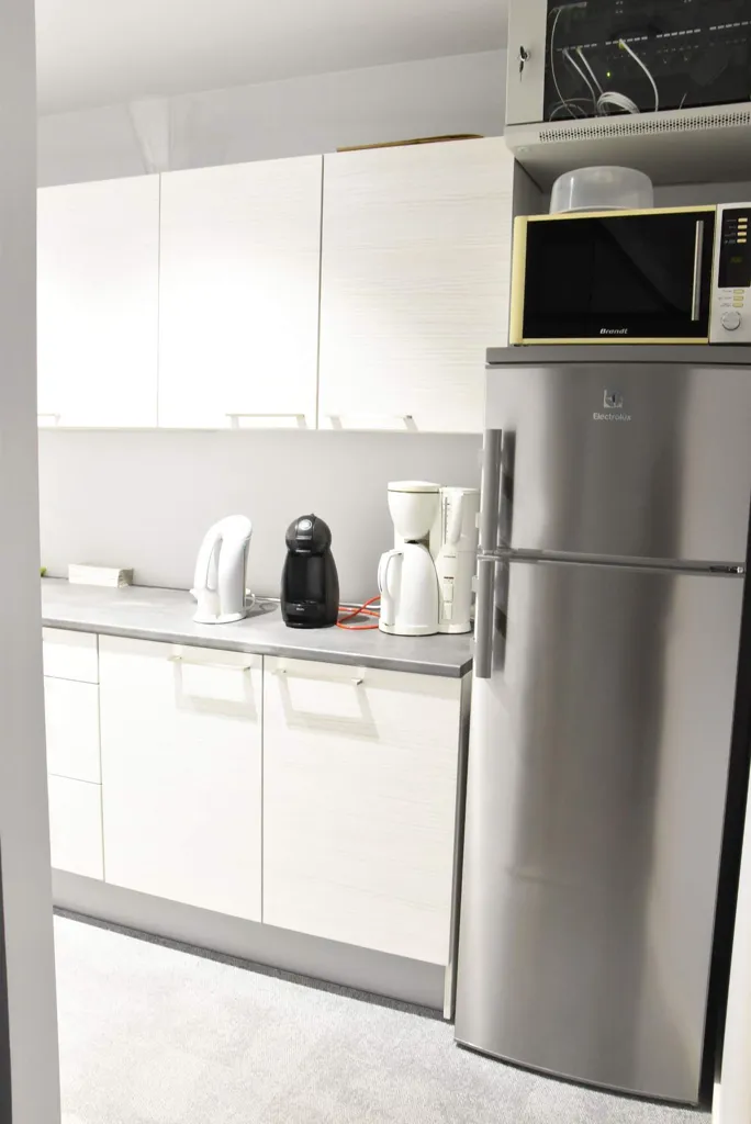 Cuisine - Newly Decorated Office with Views in Central Tallinn