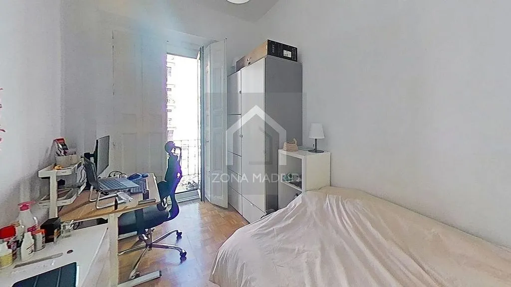 Chambres - Apartment with Balconies to Plaza de Chueca, Madrid