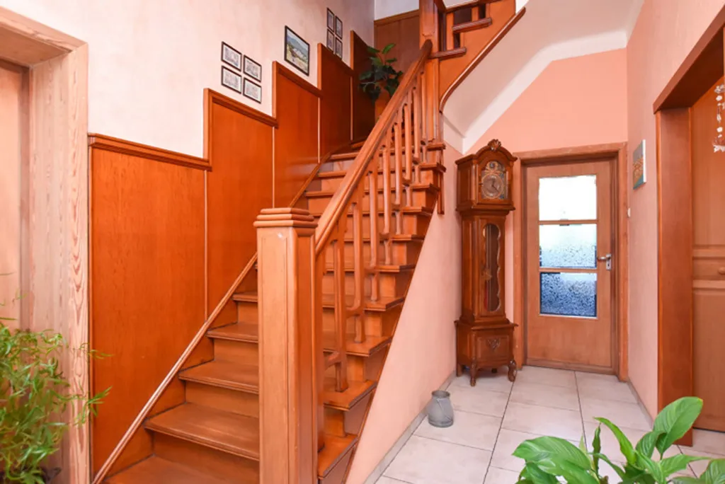 Pièces - Maison d'Architecte avec Terrasse à Châtelet