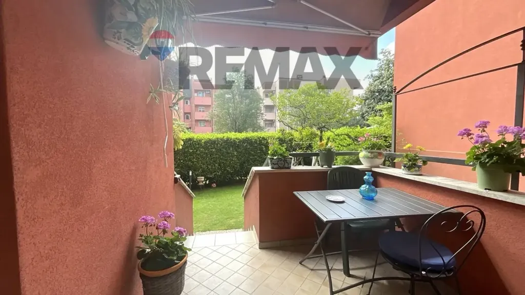 Terrasse - Apartment with Private Garden in Central Arese
