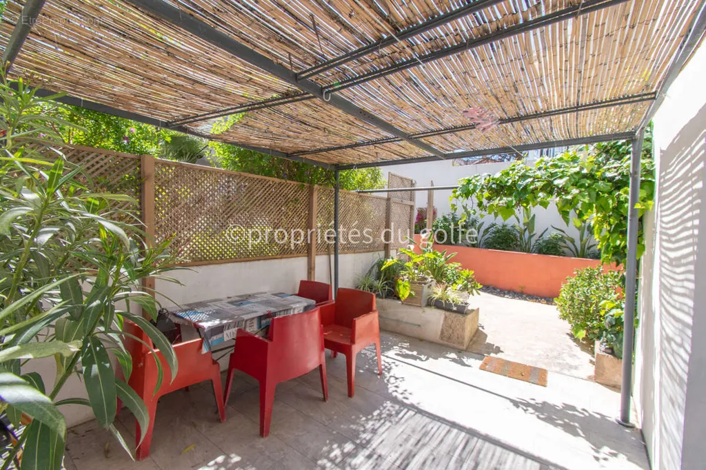 Terrass - Restored Town House with Pool in Sète Centre