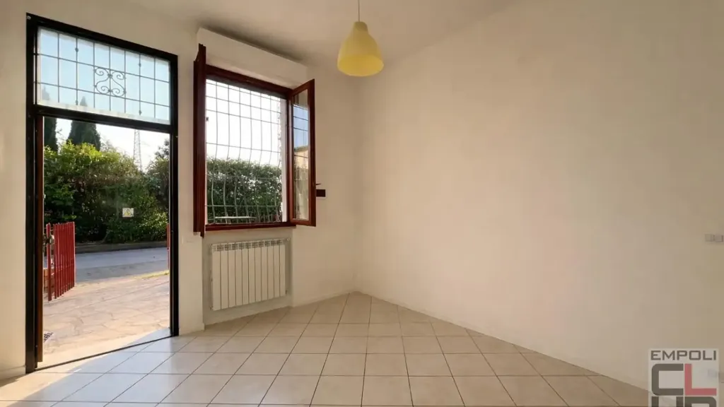 Stanze - Rusticated Apartment with Private Parking in Empoli