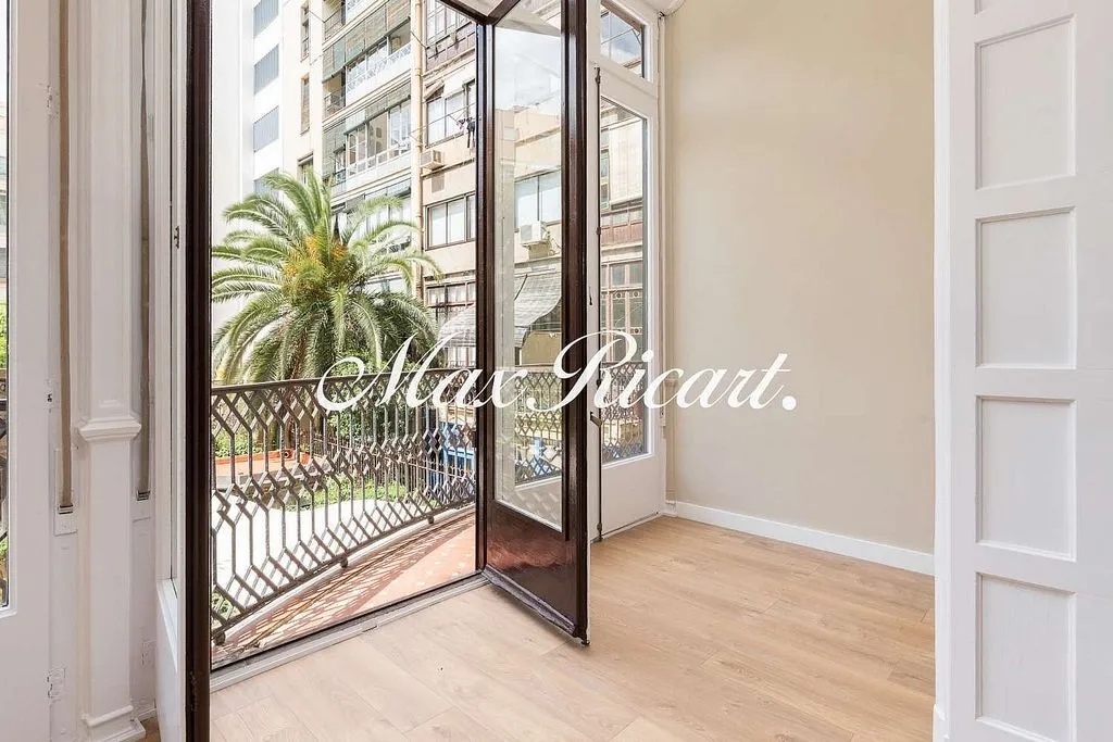 Entrée - Apartment with Balcony in La Dreta de l'Eixample