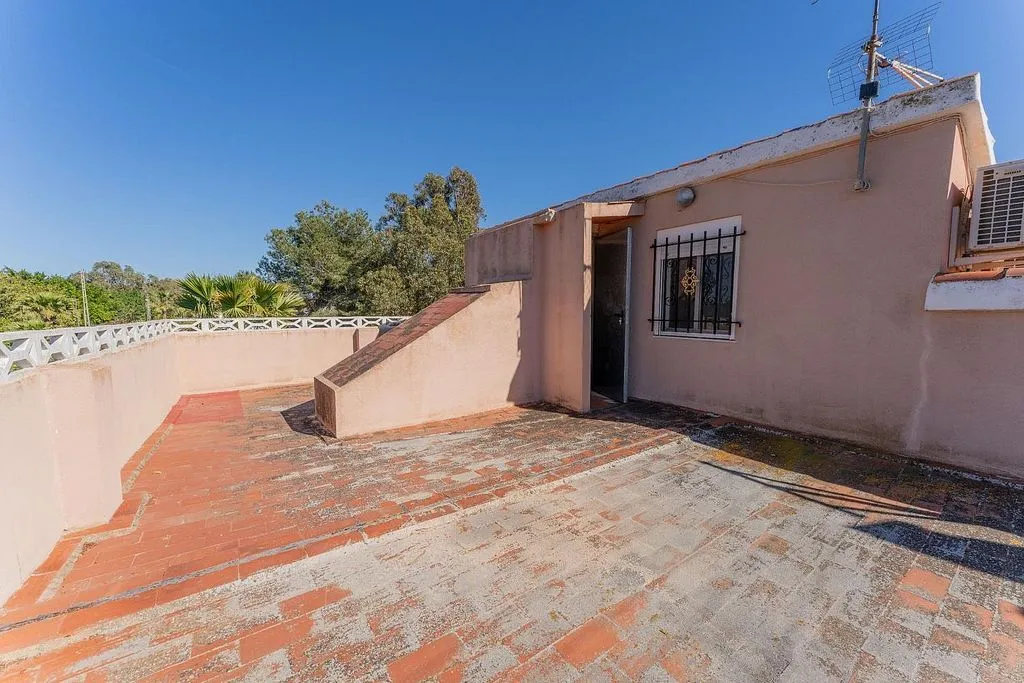 Terrass - Chalet with Pool in El Altet