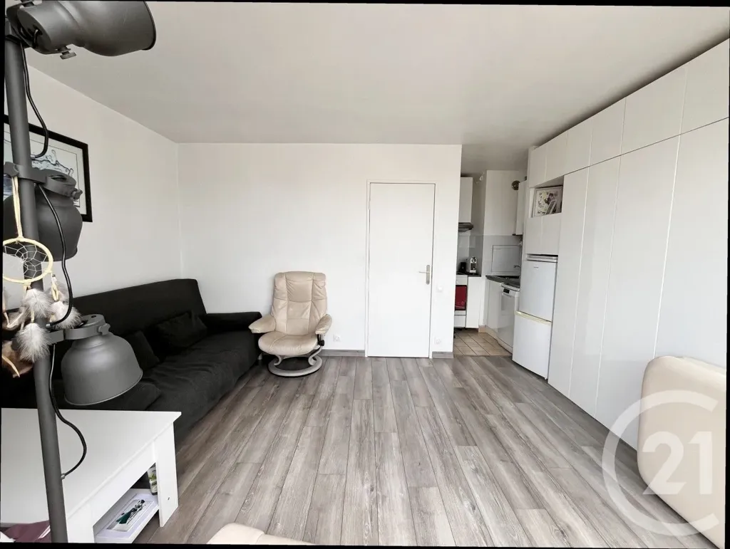 Séjour - Studio avec Terrasse à Courbevoie