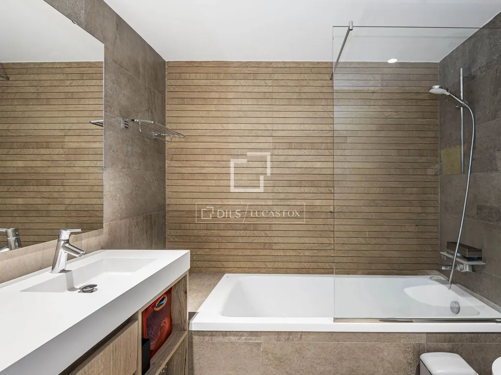 Vannitoad - Apartment with Pool and Terrace in Sant Cugat