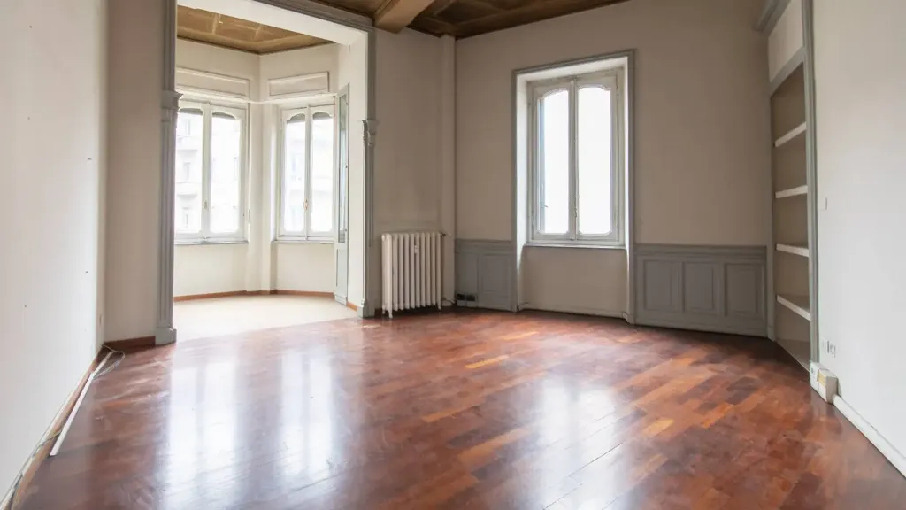 Rooms - Liberty Style Apartment with Bow Window in Turin