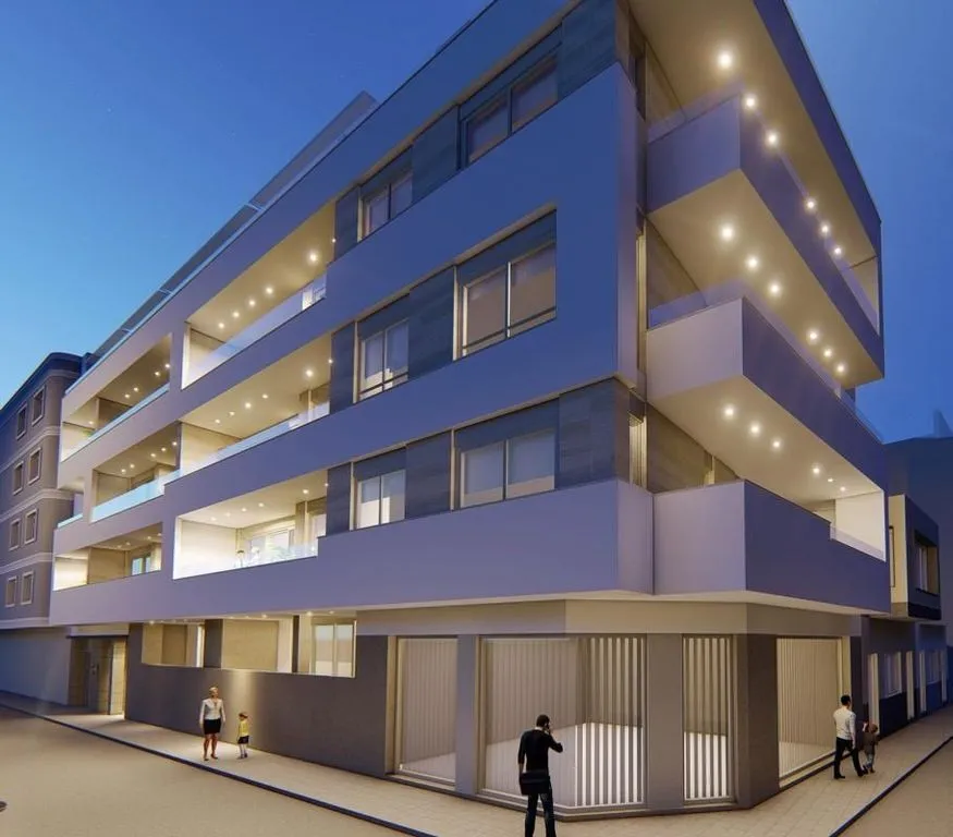Luxury Flat with Rooftop Solarium in Torrevieja