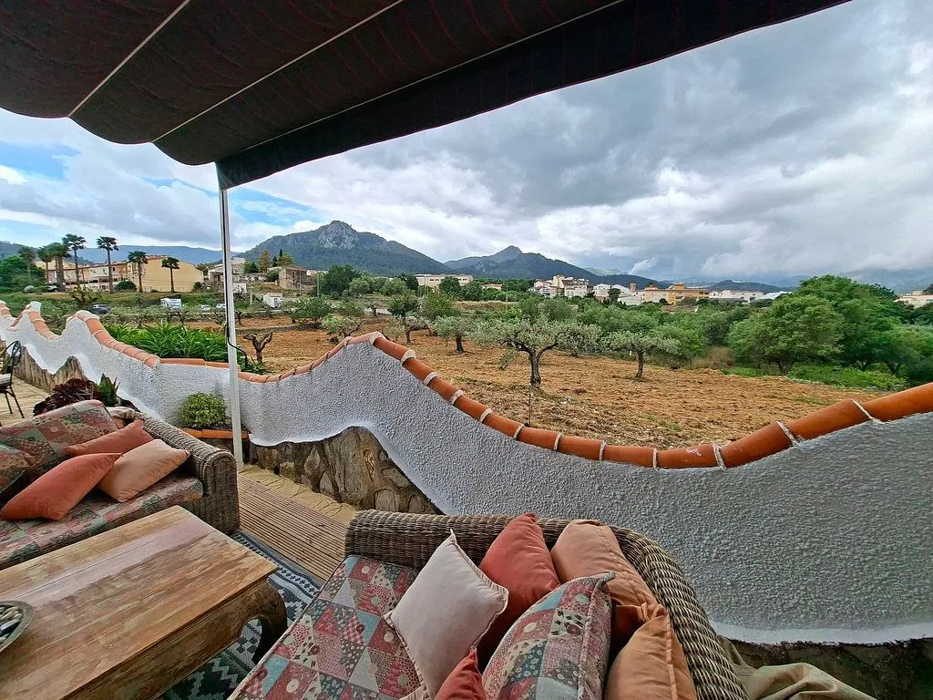 Terrasse - Single-Storey Villa with Pool in Orba