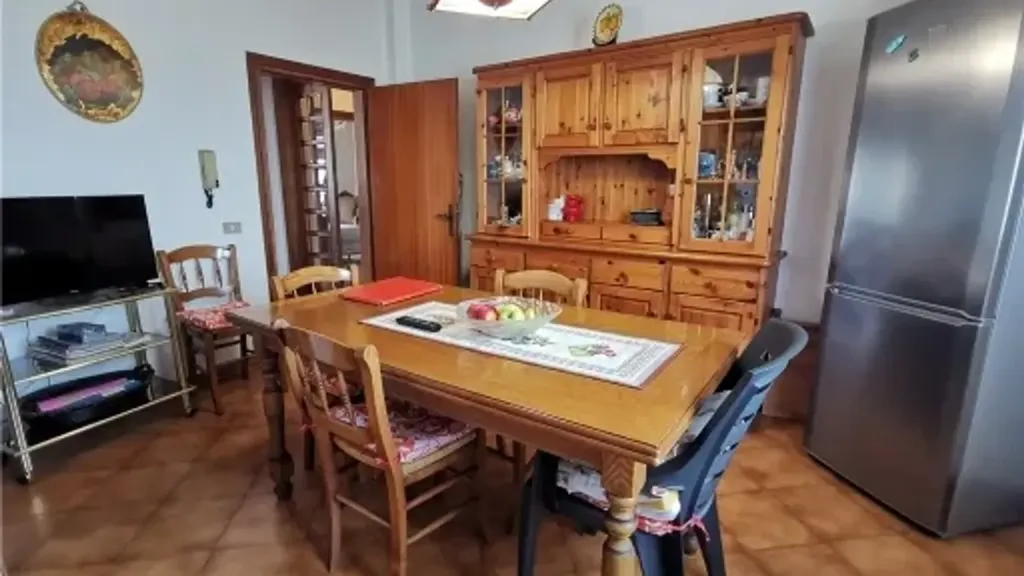 Salle à manger - Triplex Villa with Garden in Montespertoli