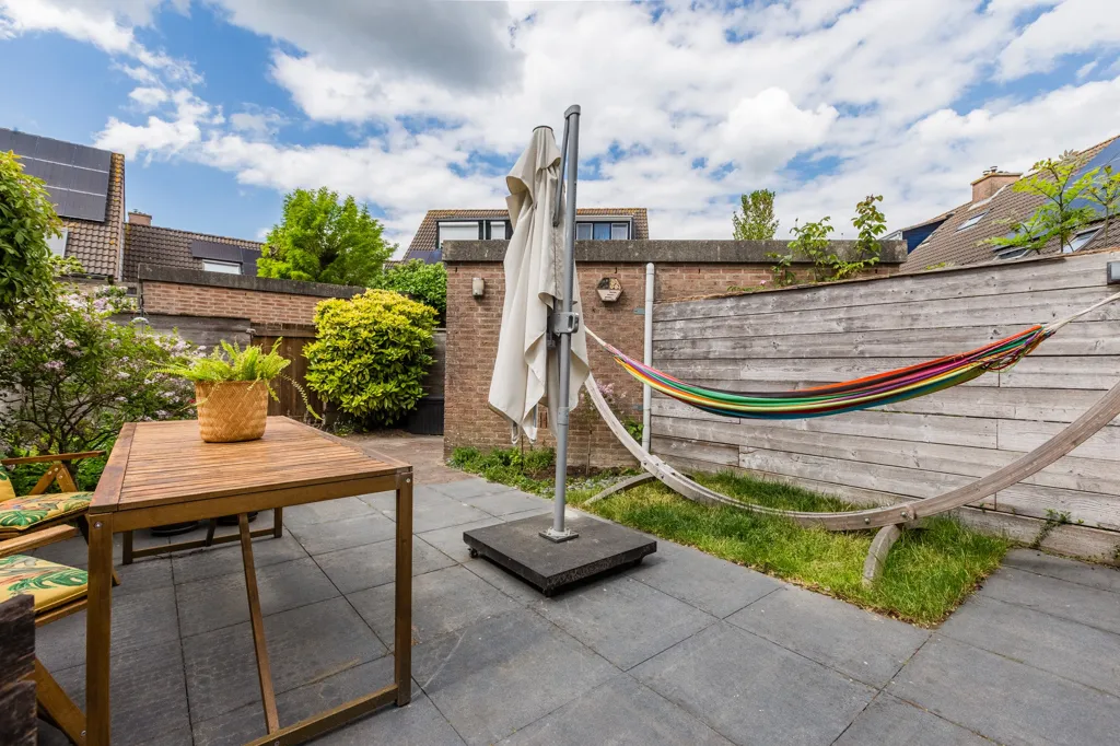 Terrass - Family Home with Attic in Overbos, Hoofddorp