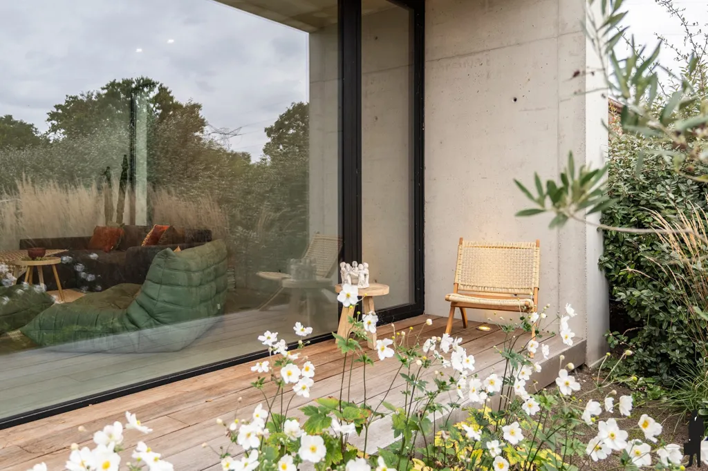 Terrass - Architect's Villa with Infinity Pool in Olmen