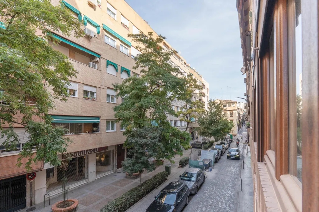 Välivaade - Apartment with Private Patio in Granada Centre