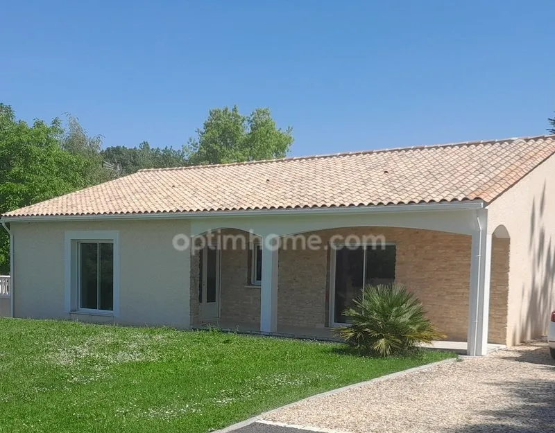 Extérieur - Maison Récemment Construite avec Vue Dégagée à Champniers