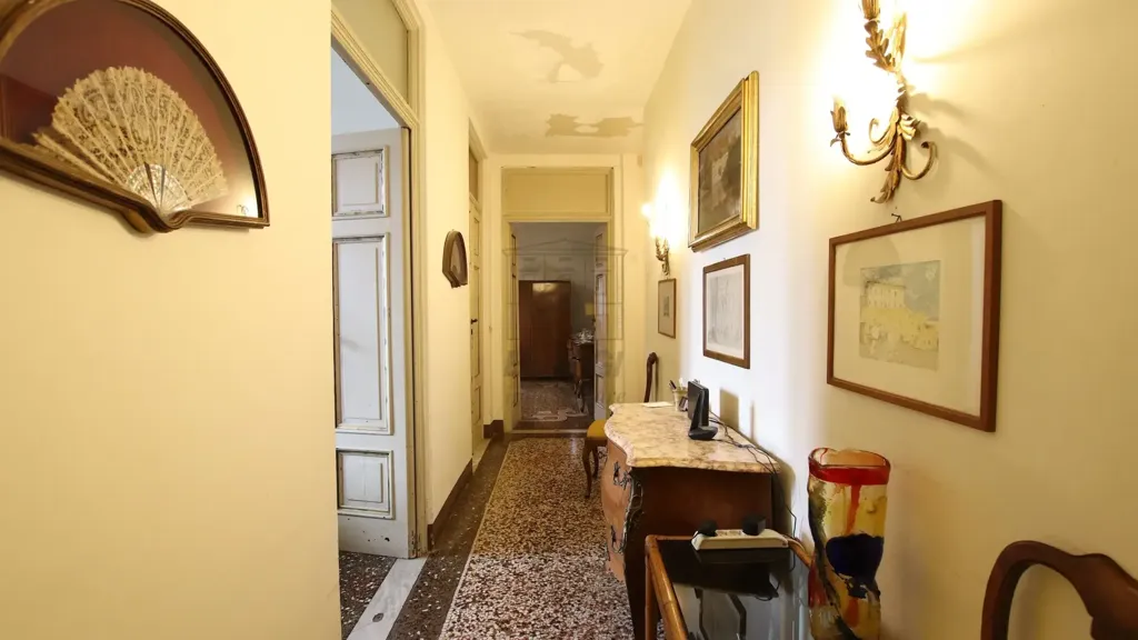 Entrée - Historic Apartment with City Wall View in Lucca