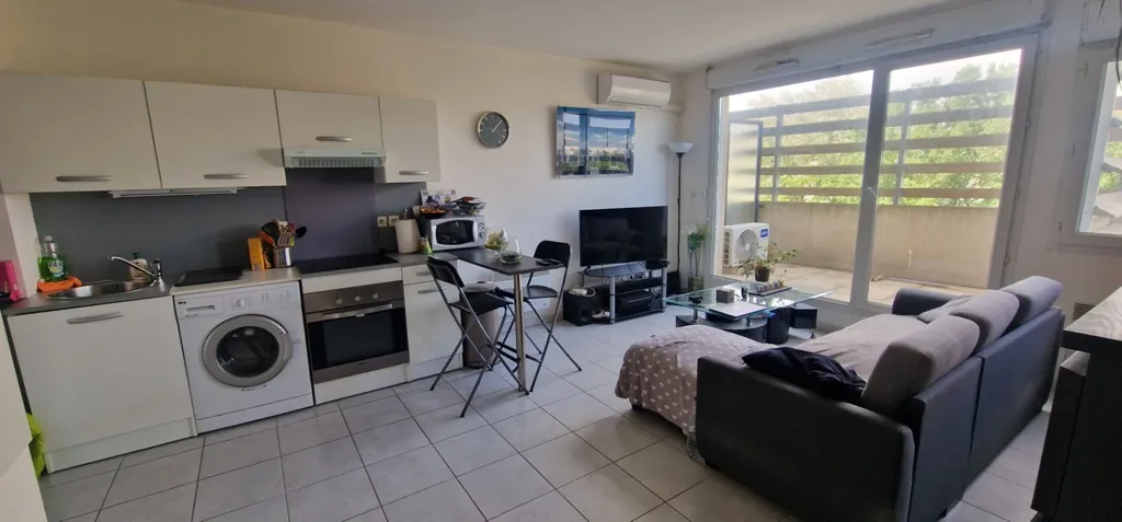 Köök - Studio with Parking in Istres