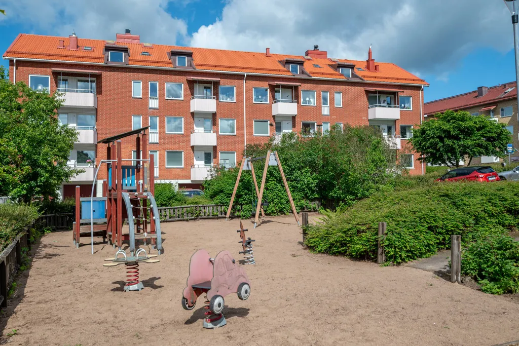 Jardin - Spacious 2-Bedroom Apartment with Lift in Borås