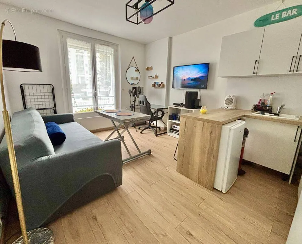 Séjour - Appartement Pied de Mer avec Commerces à Pornichet