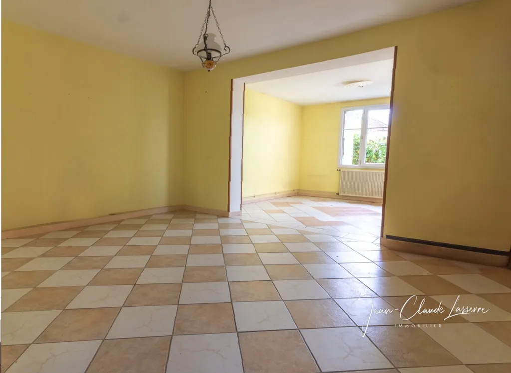 Toad - Three-Bedroom House in Bourgneuf, Vierzon