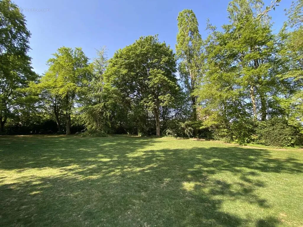 Aed - Architectural House with Garden in Normandy