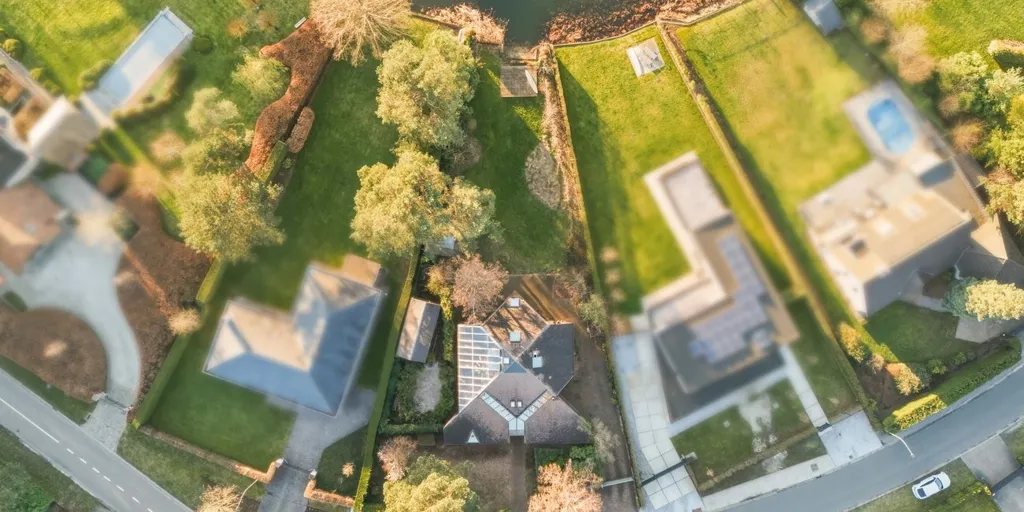 Vista aerea - Architectural House with Water View in Keerbergen