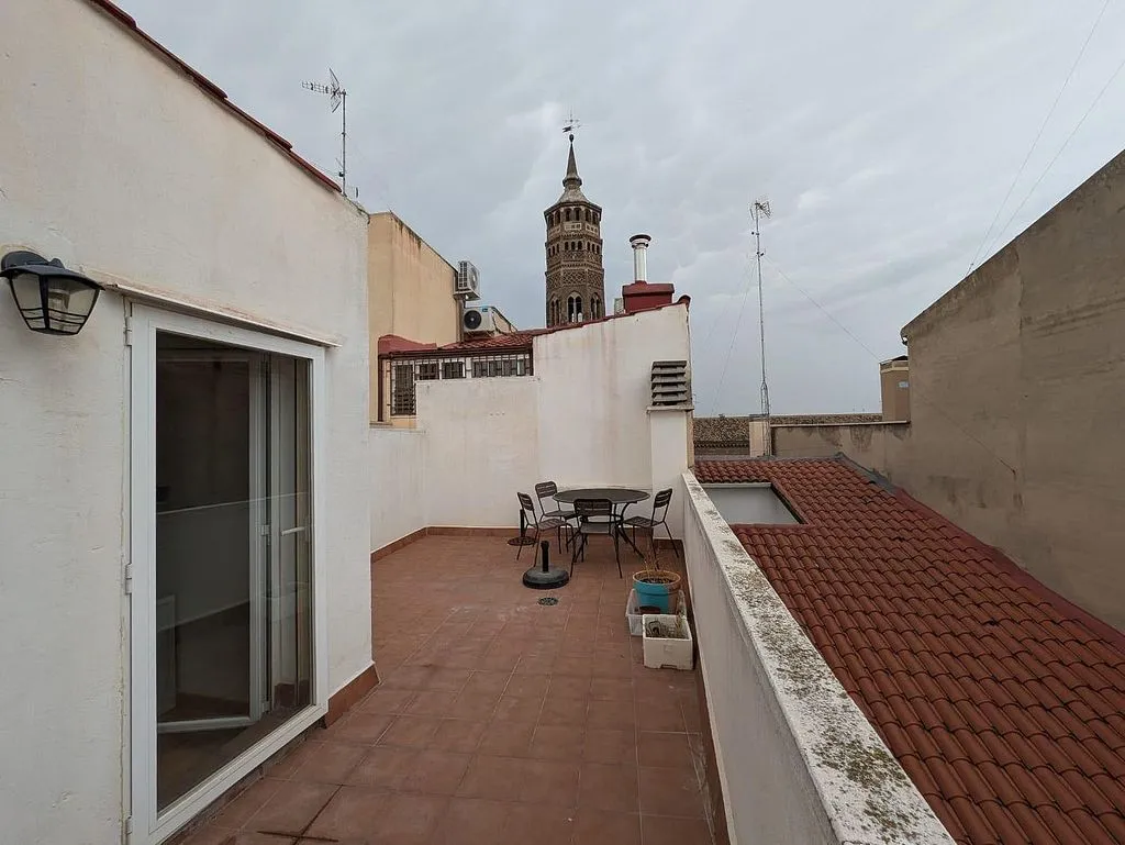 Terrasse - Duplex with Balcony and Terrace in San Pablo