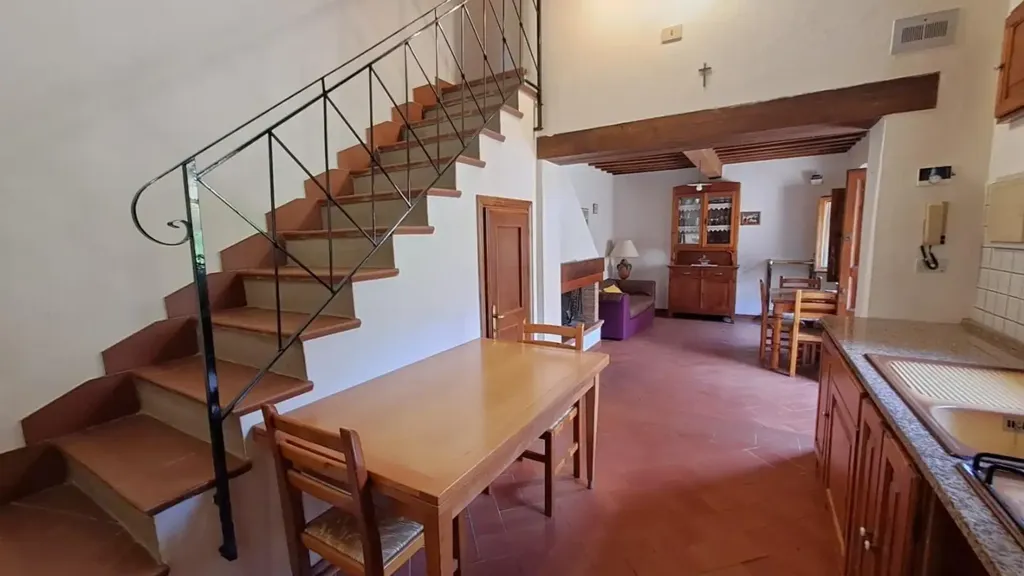 Salle à manger - Rustic-Style Terraced Apartment near Castellina