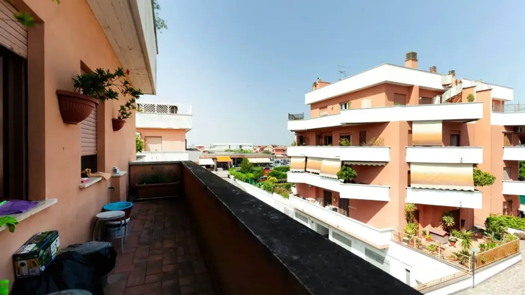 Rõdu - Attico with 100m² Terrace in Ciampino