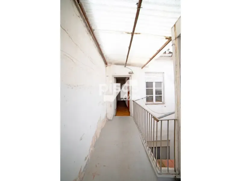 Aed - Three-Storey House with Terraces in Vila-real Centre