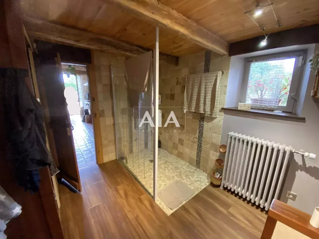 Vannitoad - Charming Property with Pool between Civray and Ruffec