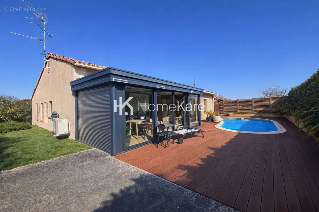 Terrasse - Maison avec Piscine et Terrasse à Colomiers