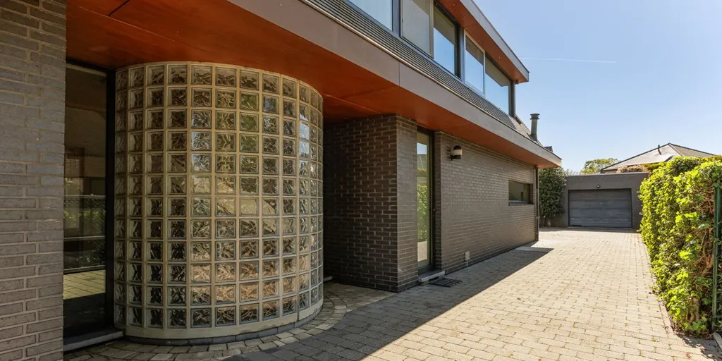 Extérieur - Maison avec jardin et terrasse couverte à Beerse