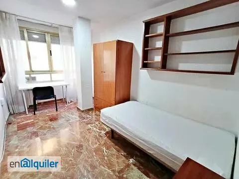 Chambres - Student Flat with A/C in Arabial, Ronda