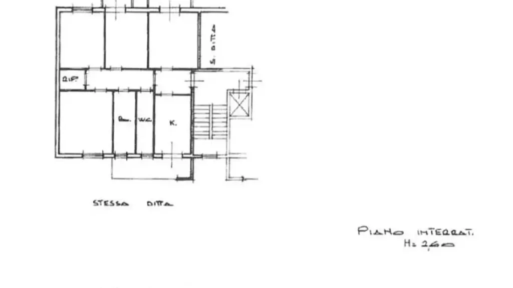Plan - Top-Floor Apartment with Balcony in Loseto