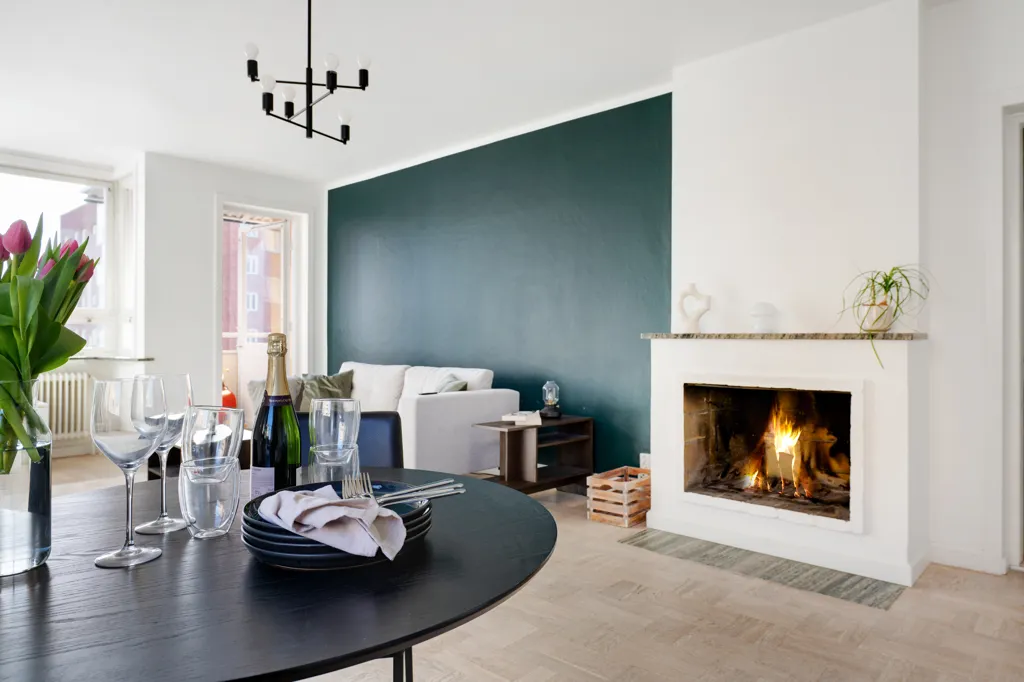 Elutuba - Apartment with South-Facing Balcony in Sundbyberg