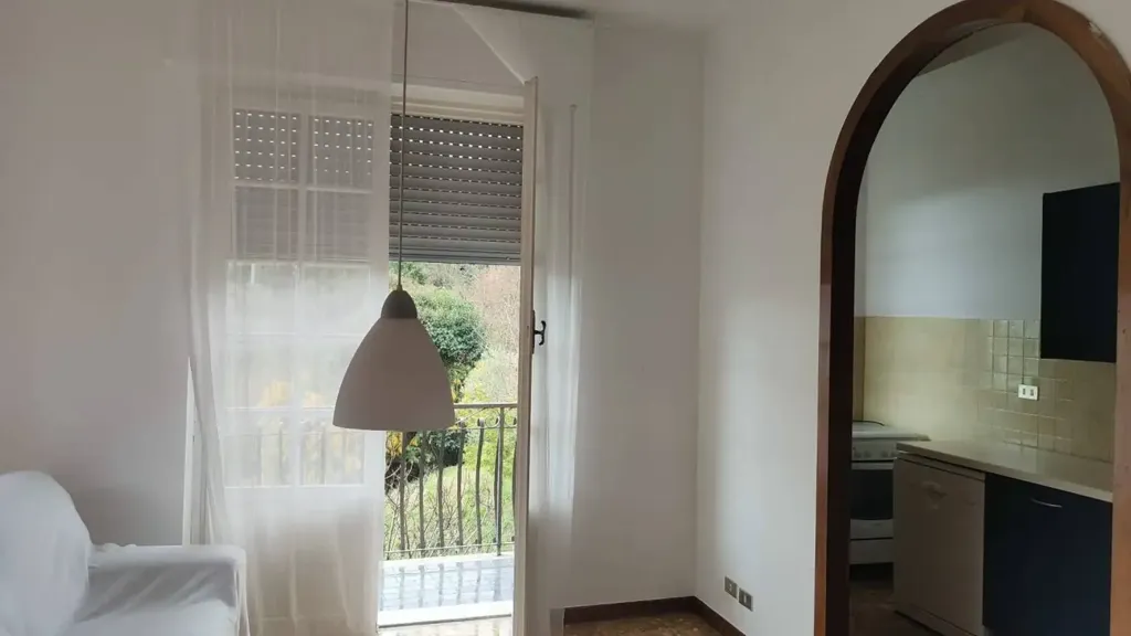 Elutuba - Restored Apartment with Balcony in Genoa