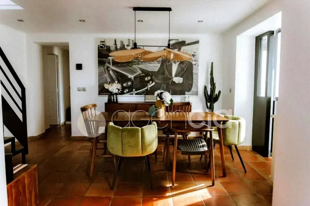 Dining Room - Penthouse Villa with Pool in Cannes