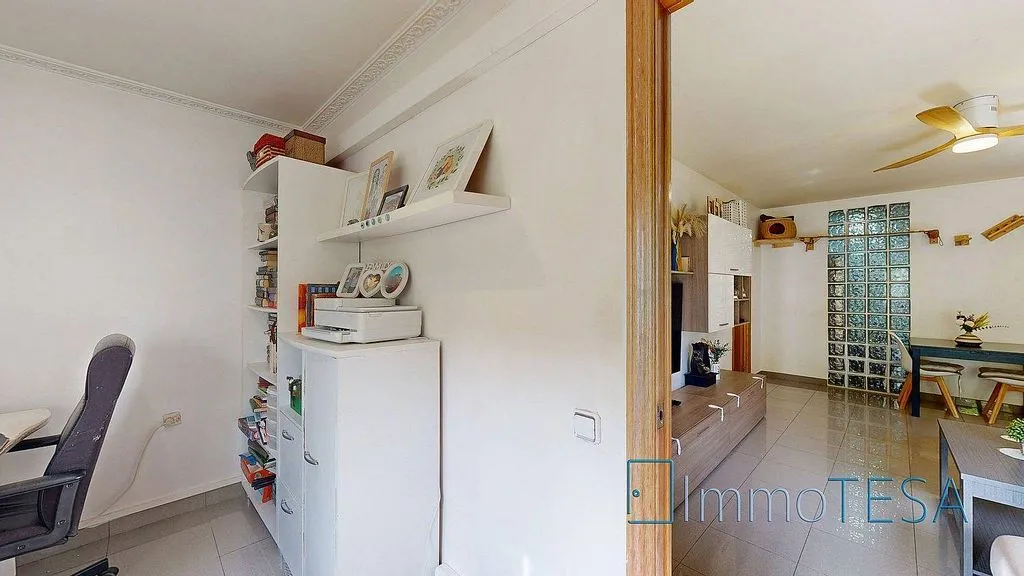 Bureau - Apartment with Balcony in Barberà del Vallès